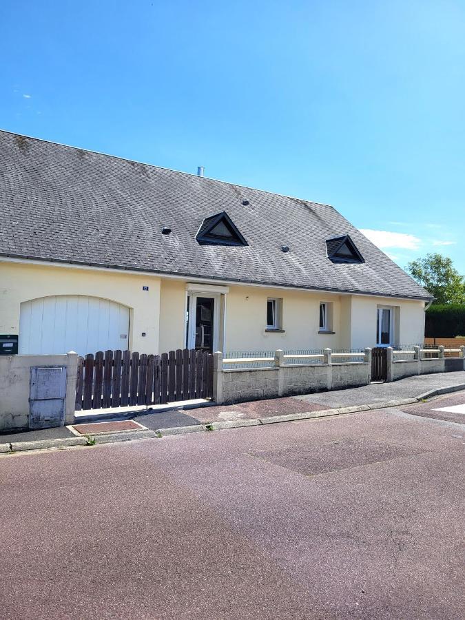 Gite Cadet Rousselle Lessay Exterior foto